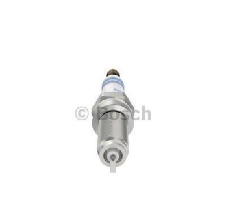 Фото 5 - Свеча зажигания BOSCH 0242135557