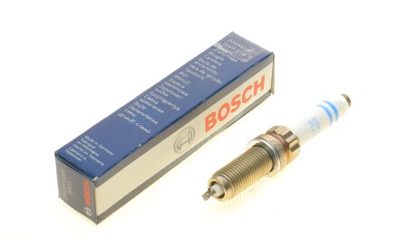 Платиновая свеча зажигания (1 электрод) - (12120041666, 0041666, 12120040551) BOSCH 0 242 145 555