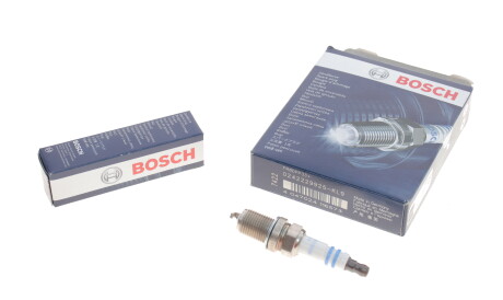 Свеча зажигания - (2240153J65, 2240153V15, 2240153J15) BOSCH 0 242 229 925