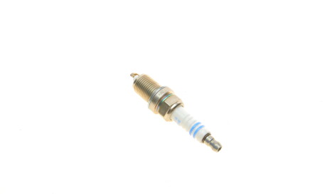 Фото 3 - Свеча зажигания BOSCH 0 242 230 808 (0242230808)