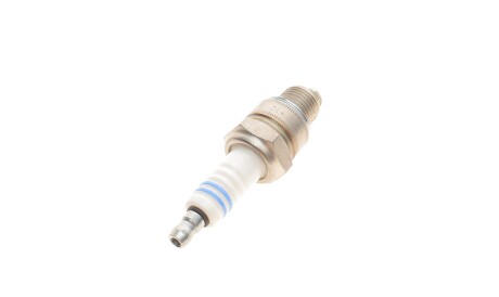 Фото 2 - Свічка запалювання BOSCH 0 242 235 665 (0242235665)