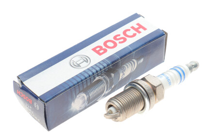Фото 2 - Свічка запалювання BOSCH 0 242 235 667 (0242235667)