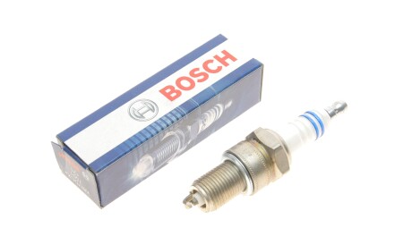 Никелевая свеча зажигания (1 электрод) - (5962A1, 980795781101, 22401W8917) BOSCH 0 242 235 707