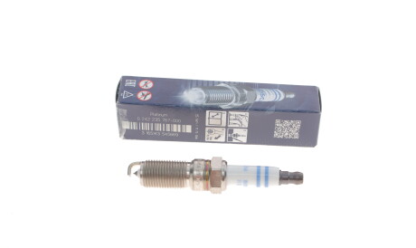 Фото 2 - Свеча зажигания BOSCH 0 242 235 767 (0242235767)