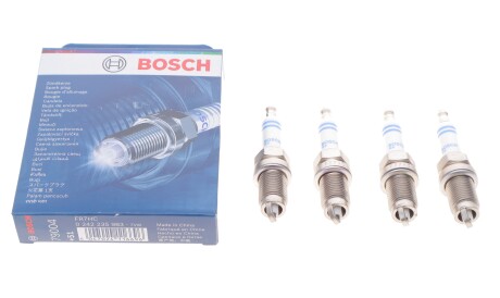 Фото 2 - Свеча зажигания BOSCH 0 242 235 983 (0242235983)