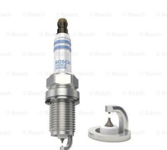 Фото 7 - Свеча зажигания BOSCH 0242236642