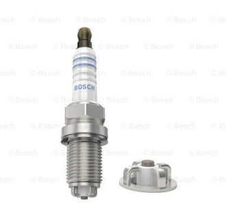 Фото 7 - Свеча зажигания BOSCH 0242245559