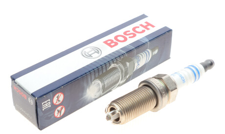 Фото 2 - Свічка запалювання BOSCH 0 242 245 581 (0242245581)
