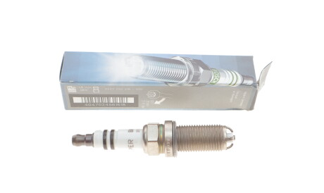 Фото 2 - Свеча зажигания BOSCH 0 242 250 518