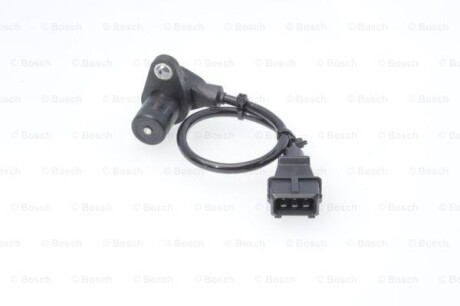 Фото 2 - Датчик колінвалу BOSCH 0 261 210 152 (0261210152)