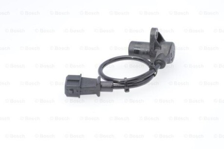 Фото 3 - Датчик колінвалу BOSCH 0 261 210 152 (0261210152)