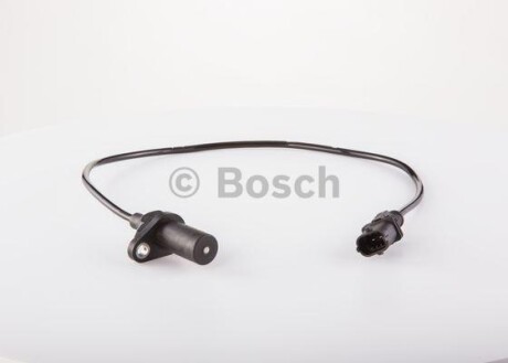 Фото 2 - Датчик колінвалу BOSCH 0 261 210 161 (0261210161)