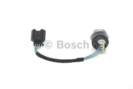 Фото 4 - Датчик тиску палива BOSCH 0 261 545 047 (0261545047)
