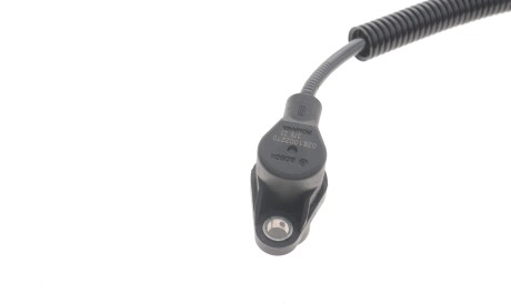 Фото 3 - Датчик колінвалу BOSCH 0 281 002 270 (0281002270)