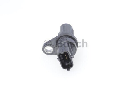 Фото 2 - Датчик розподільчого валу BOSCH 0281002825