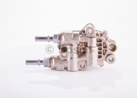 Фото 3 - Топливный насос BOSCH 0 440 020 096