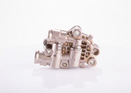 Фото 3 - Паливний насос BOSCH 0 440 020 111