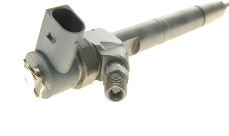 Фото 3 - Форсунка топливная BOSCH 0 445 110 011 (0445110011)