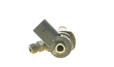 Фото 2 - Форсунка паливна BOSCH 0 445 110 646 (0445110646)