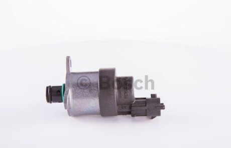 Фото 4 - Регулятор тиску палива BOSCH 0928400487