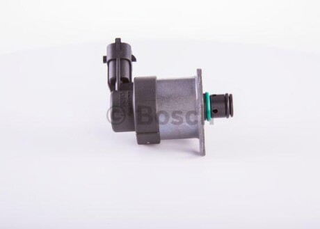Фото 3 - Регулятор тиску палива BOSCH 0 928 400 629 (0928400629)