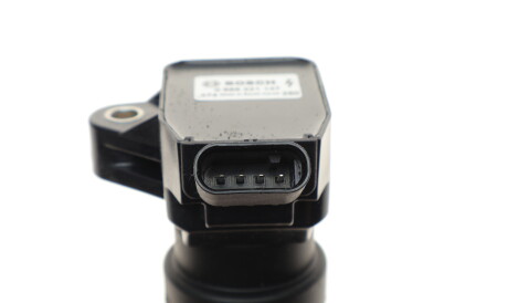 Фото 3 - Котушка запалювання BOSCH 0986221147