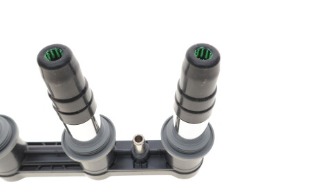 Фото 3 - Катушка зажигания BOSCH 0 986 22A 211 (098622A211)