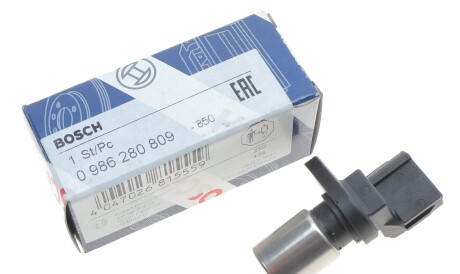 Фото 2 - Датчик коленвала BOSCH 0986280809