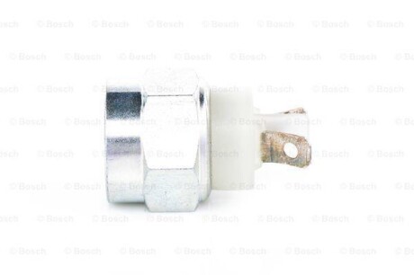Фото 3 - Датчик тиску масла BOSCH 0986346409