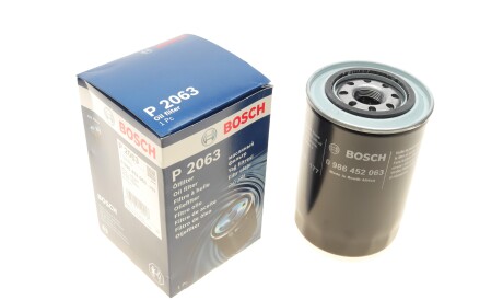 Масляный фильтр - (f1230A154, MD215002, ME013344) BOSCH 0 986 452 063