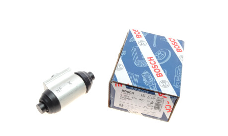 Цилиндр тормозной задний Ford Fiesta 12- Ka + 16- (d=19.05mm) - (1550271, 1802625, 8V512261BB) BOSCH 0 986 475 970