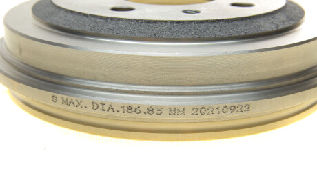 Фото 3 - Тормозной барабан BOSCH 0 986 477 055 (0986477055)