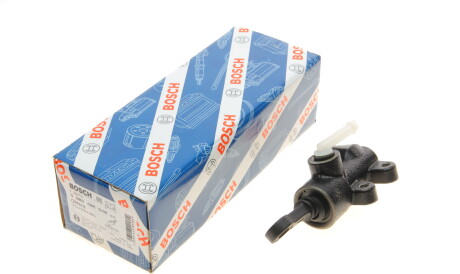 Циліндр зчеплення (головний) VW T4 -03 (d=15.87mm) - (701721401A, 701721401B) BOSCH 0 986 486 048