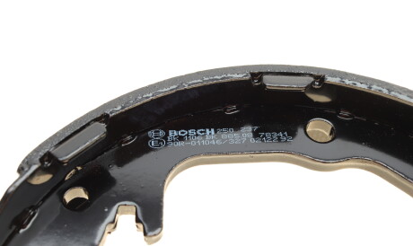 Фото 2 - Тормозные колодки BOSCH 0 986 487 766 (0986487766)