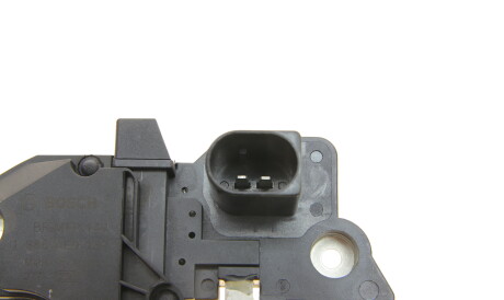 Фото 2 - Реле регулятор генератора BOSCH 1 986 AE0 130 (1986AE0130)