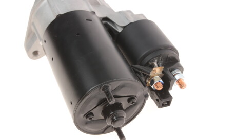 Фото 2 - Автомобильный стартер BOSCH 1 986 S00 711 (1986S00711)