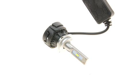 Фото 2 - Автолампа BOSCH 1 987 301 557 (1987301557)