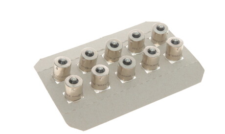 Фото 2 - Автомобільна лампа BOSCH 1987302201