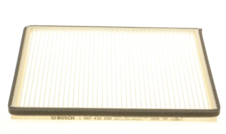 Фото 3 - Фильтр салона BOSCH 1 987 432 058 (1987432058)