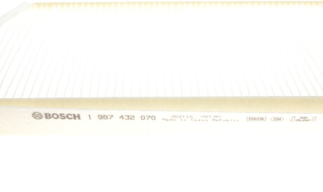 Фото 3 - Фильтр салона BOSCH 1 987 432 070 (1987432070)