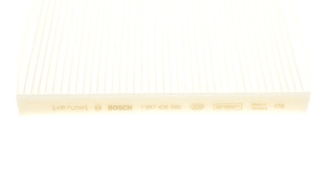 Фото 3 - Фильтр салона BOSCH 1 987 435 065 (1987435065)
