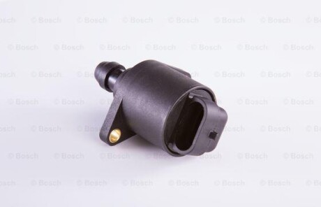 Поворотная заслонка, подвод воздуха - (034595, 14820, EIC124) BOSCH F00099M100