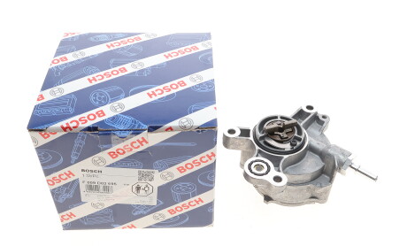 Насос вакуумний Citroen C4/C5/C8/Jumpy/Peugeot 307/308/508 1.5/2.0 03- - BOSCH F009D02695