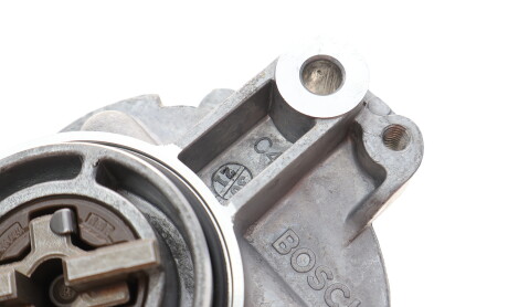 Фото 5 - Вакуумный насос BOSCH F009D02695