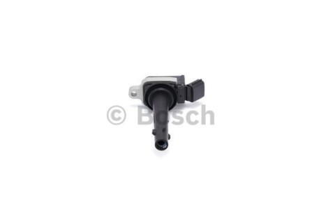 Фото 5 - Катушка зажигания BOSCH F01R00A039