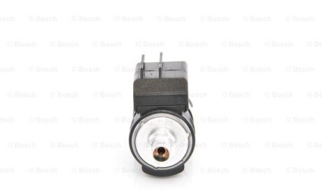 Фото 4 - Датчик тиску палива BOSCH F026001014
