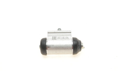 Фото 3 - Рабочий тормозной цилиндр BOSCH F 026 009 927 (F026009927)