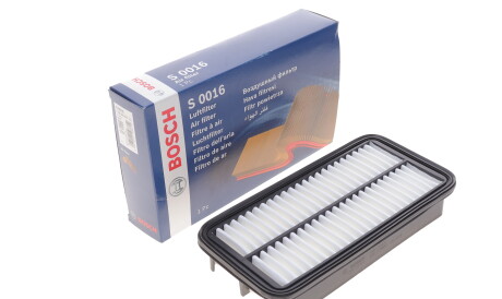 Фото 2 - Воздушный фильтр BOSCH F 026 400 016