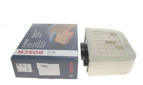 Фото 3 - Повітряний фільтр BOSCH F 026 400 719 (F026400719)