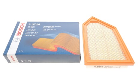 Фото 2 - Повітряний фільтр BOSCH F 026 400 724 (F026400724)
